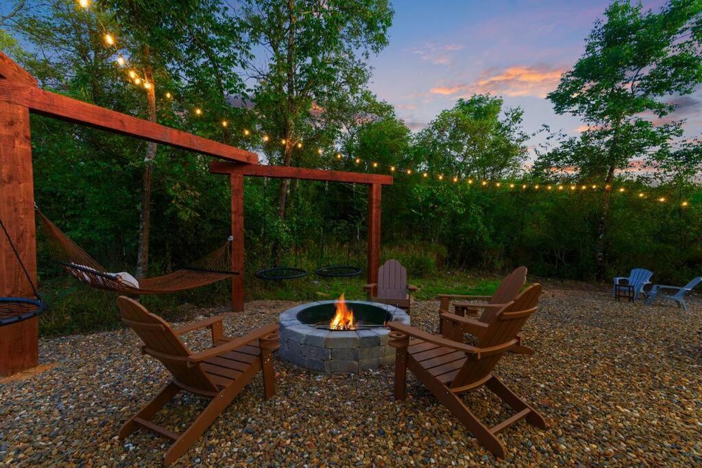 Villa Under The Stars - Secluded, Hot Tub, Firepit, Games à Broken Bow Extérieur photo