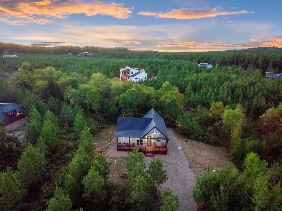 Villa Under The Stars - Secluded, Hot Tub, Firepit, Games à Broken Bow Extérieur photo